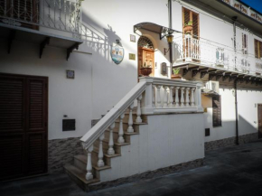 Отель Guest House a Portapalermo  Санто Стефано Ди Камастра